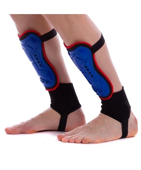 Щитки футбольные с защитой лодыжки  U0865