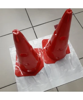 Con de antrenament cu găuri pentru mreană 38cm 88199